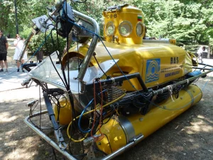 Scientific Mini Submarine RS-8-B 003